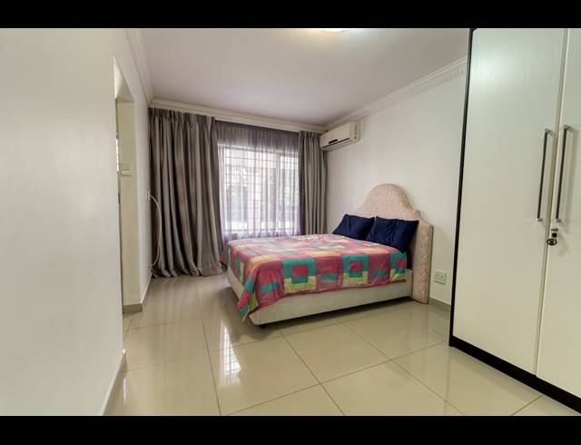 5 BEDROOM HOUSE FOR SALE IN BALLITO CENTRAL